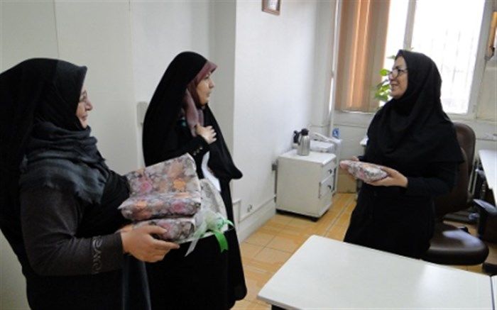 تجلیل از بانوان همکار اداره به مناسبت ولادت حضرت فاطمه (س) و روز زن