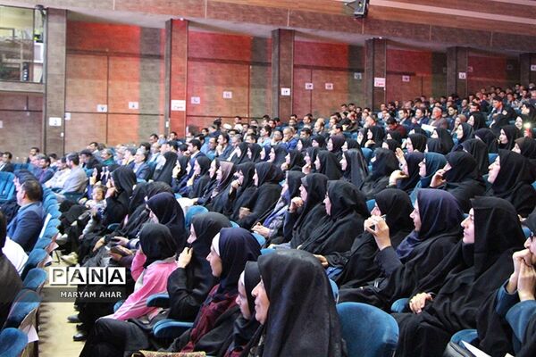 برگزاری همایش بزرگ معاونان و مربیان تربیتی استان یزد
