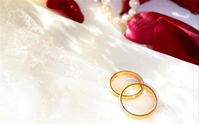 خواستگاری عجیب از یکی از تماشاگران، روی آنتن زنده تلویزیون + عکس