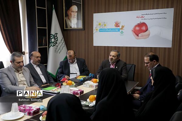 قدردانی از بانوان سازمان دانش‌آموزی