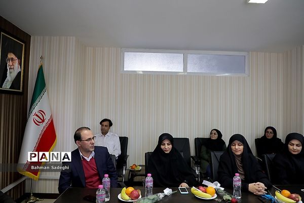 قدردانی از بانوان سازمان دانش‌آموزی