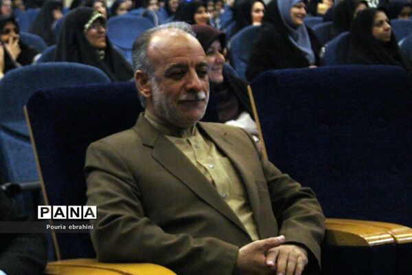 همایش نگین خاتم در سالن قلمچی شهرستان بیرجند