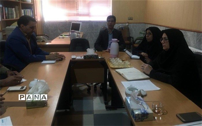 سفر رئیس سمپاد یزد به شهرستان ابرکوه در خصوص طرح ملی شهاب