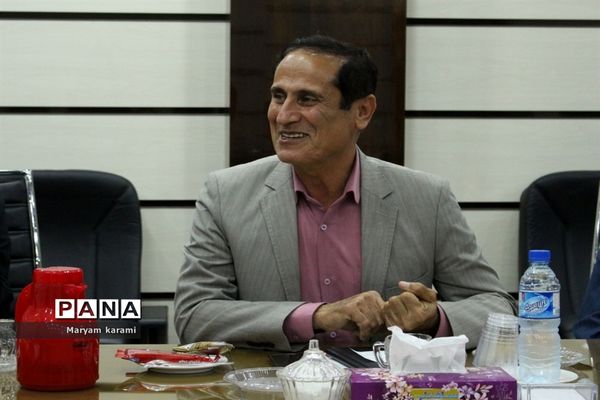 جلسه شورای معاونان اداره آموزش و پرورش شهرستان بوشهر