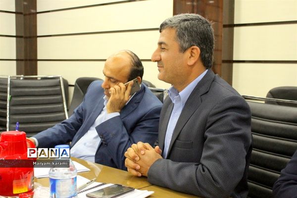 جلسه شورای معاونان اداره آموزش و پرورش شهرستان بوشهر