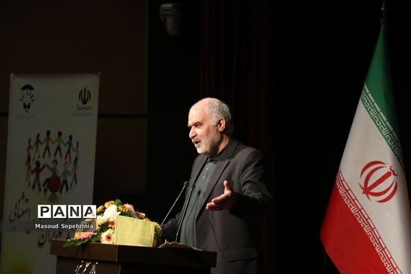 اولین جشن گلریزان مدارس استثنایی در تبریز