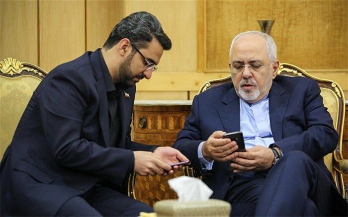 روایت آذری‌جهرمی از درخواست 2 هزار نفری برای رد استعفای ظریف