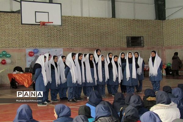 جشن ولادت حضرت زهرا(س)در دبیرستان نمونه کاشی نیلوفر