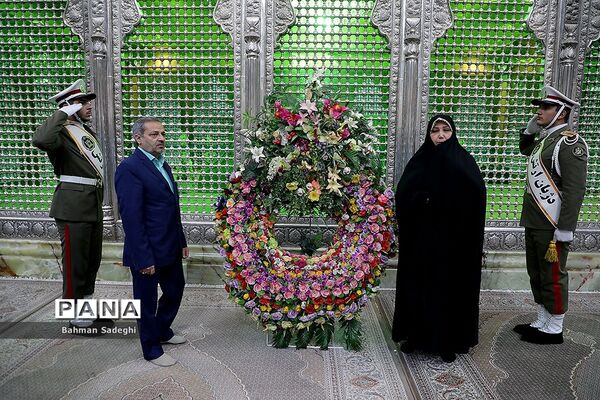 تجدید میثاق مسئولان امور تربیتی و سازمان دانش‌آموزی با آرمان‌های امام (ره)