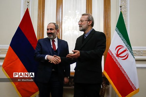 دیدار رئیس مجلس شورای اسلامی با نخست وزیر ارمنستان