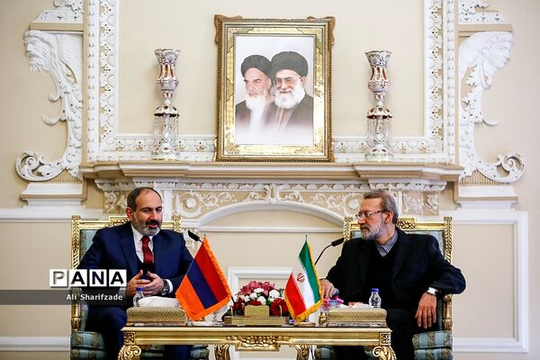 دیدار رئیس مجلس شورای اسلامی با نخست وزیر ارمنستان