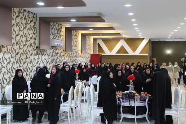 مراسم تجلیل از معاونان پرورشی شهرستان بهارستان