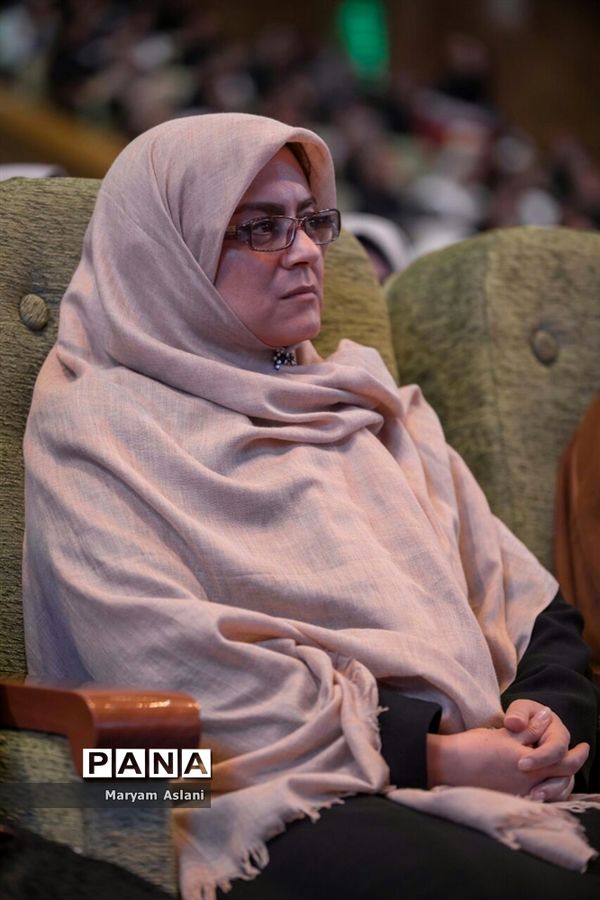 آیین نکوداشت مقام زن در جمعیت هلال احمر استان تهران