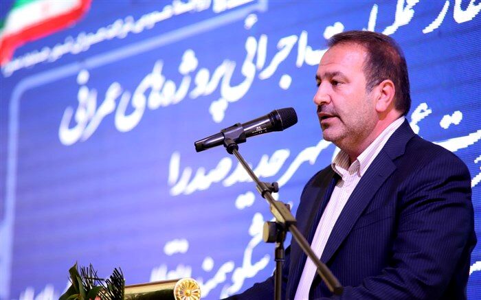 استاندار فارس خواستار تسریع بر رهایی شهر صدرا از بن‌بست شد