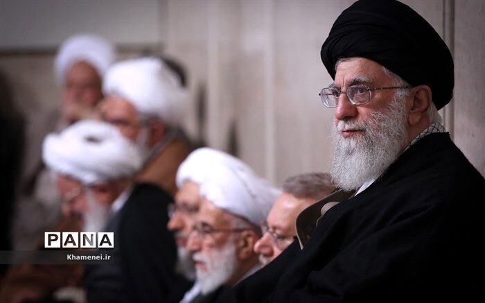 مراسم بزرگداشت آیت‌الله مؤمن در حسینیه امام خمینی با حضور رهبر انقلاب