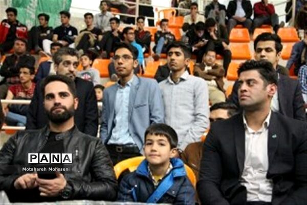 جشن گلریزان دربیرجند