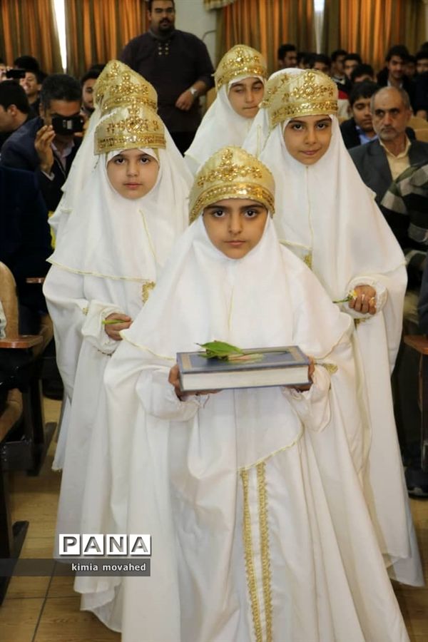 برگزاری مسابقات قرآن و عترت در مدارس ناحیه 2 شیراز