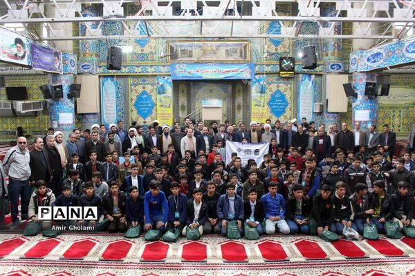 حضور دانش‌آموزان مکلف پسر عشایر کل کشور در نماز جمعه‌ شهریار
