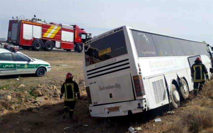 وزیر راه مسولان بررسی حادثه جاده قم را تعیین کرد