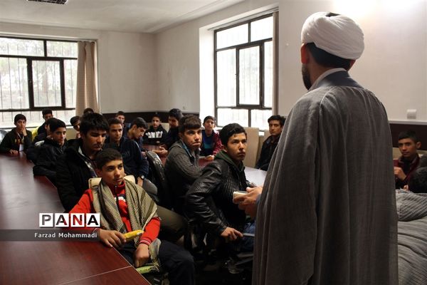 کارگاه‌های آموزشی دومین دوره جشن تکلیف دانش‌آموزان پسر عشایر کشور در شهریار