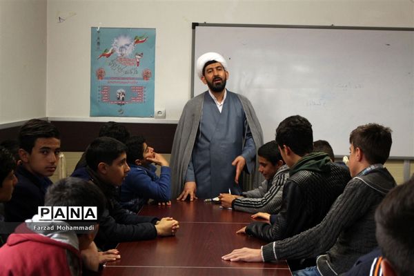 کارگاه‌های آموزشی دومین دوره جشن تکلیف دانش‌آموزان پسر عشایر کشور در شهریار