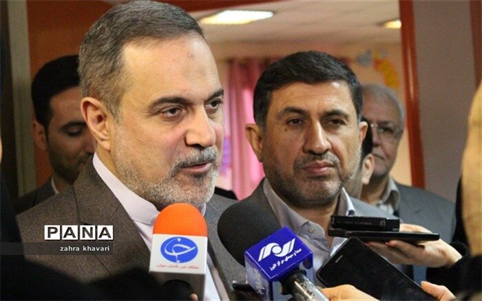 بطحایی: توسعه متوازن فضاهای آموزشی از اولویت‌های اصلی آموزش و پرورش در سال 98 است