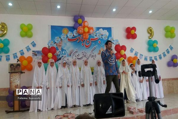 برگزاری مراسم جشن تکلیف 300 دانش‌آموز مدارس دخترانه منطقه خزل شهرستان نهاوند