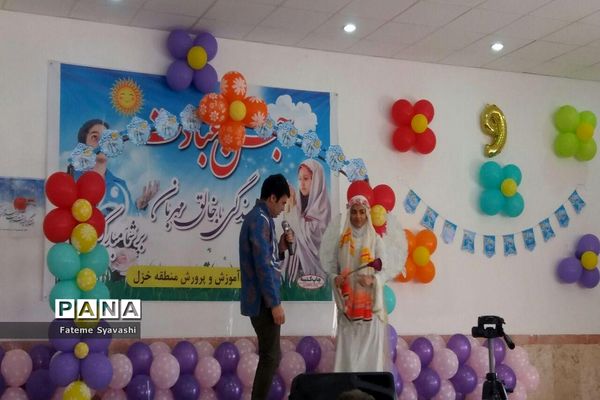 برگزاری مراسم جشن تکلیف 300 دانش‌آموز مدارس دخترانه منطقه خزل شهرستان نهاوند