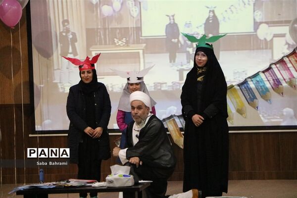 برگزاری مراسم جشن عبادت دانش‌آموزان دبستان سعادت در شهرقدس