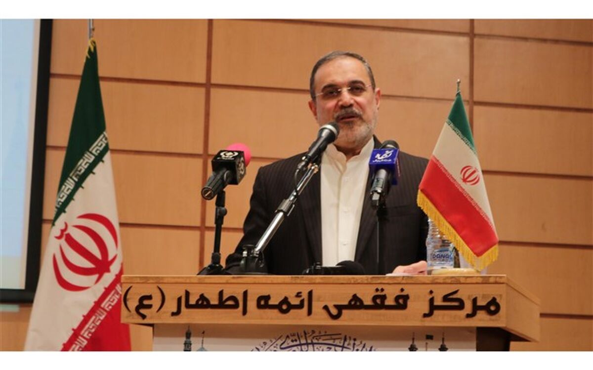 وزیر آموزش و پرورش: با آموزه های قرآنی شفاف و زلال دانش آموزان را در مسیر تربیت وارد کنید / حفظ جزء سی قرآن توسط بیش از دو میلیون و دویست هزار دانش آموز در سراسر کشور