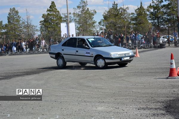 برگزاری پیست اتومبیل‌رانی و موتورسواری در پیست چند منظوره امیر آباد