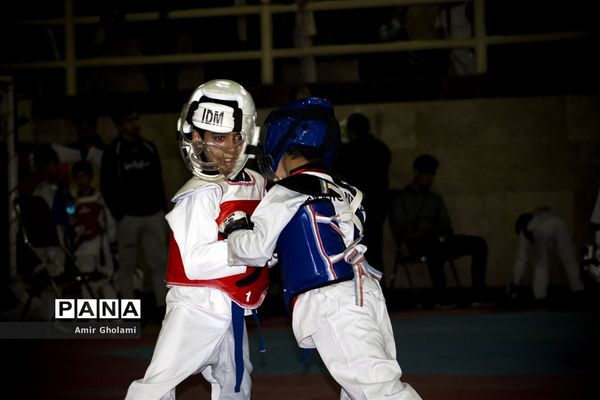 مسابقات تکواندو استان تهران
