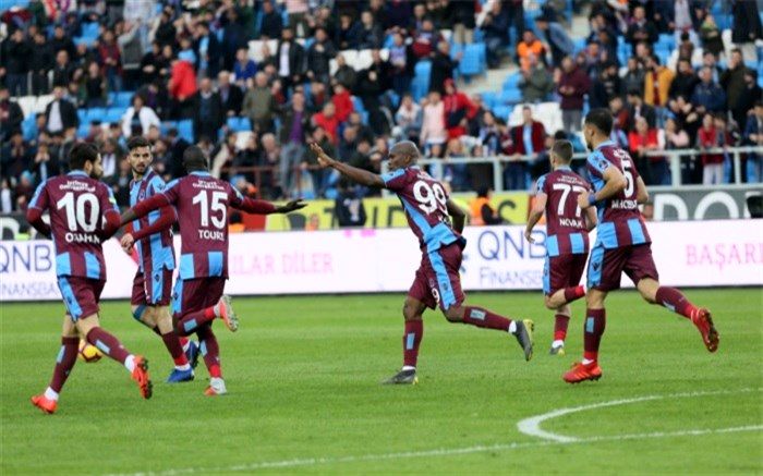 سوپر لیگ ترکیه؛ ترابوزان با مدافع استقلال به 3 امتیاز رسید
