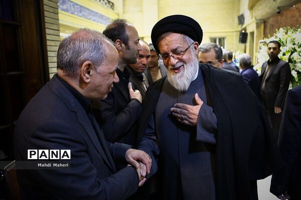 مراسم ختم والده جمشید انصاری