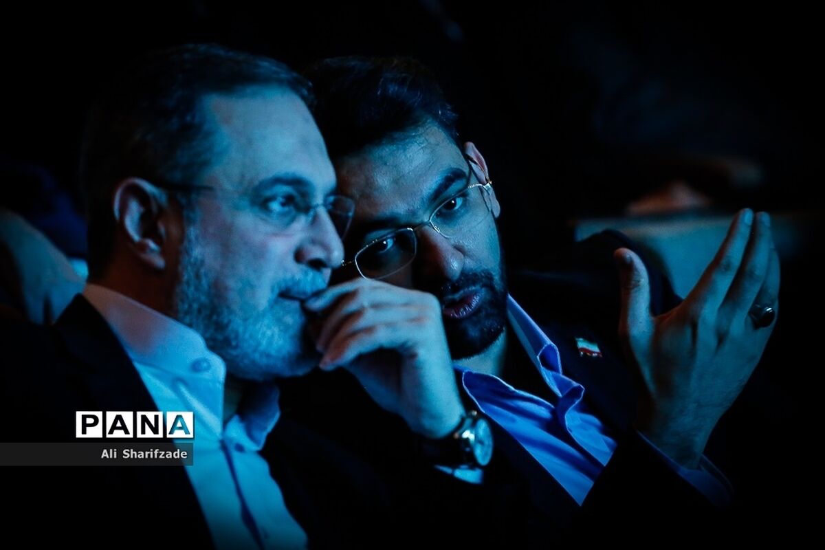 حضور وزیر آموزش و پرورش و وزیر ارتباطات در جشنواره کودک آنلاین
