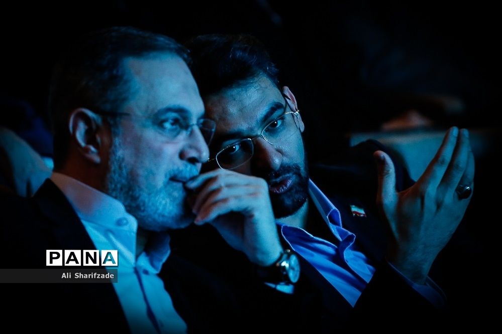 حضور وزیر آموزش و پرورش و وزیر ارتباطات در جشنواره کودک آنلاین