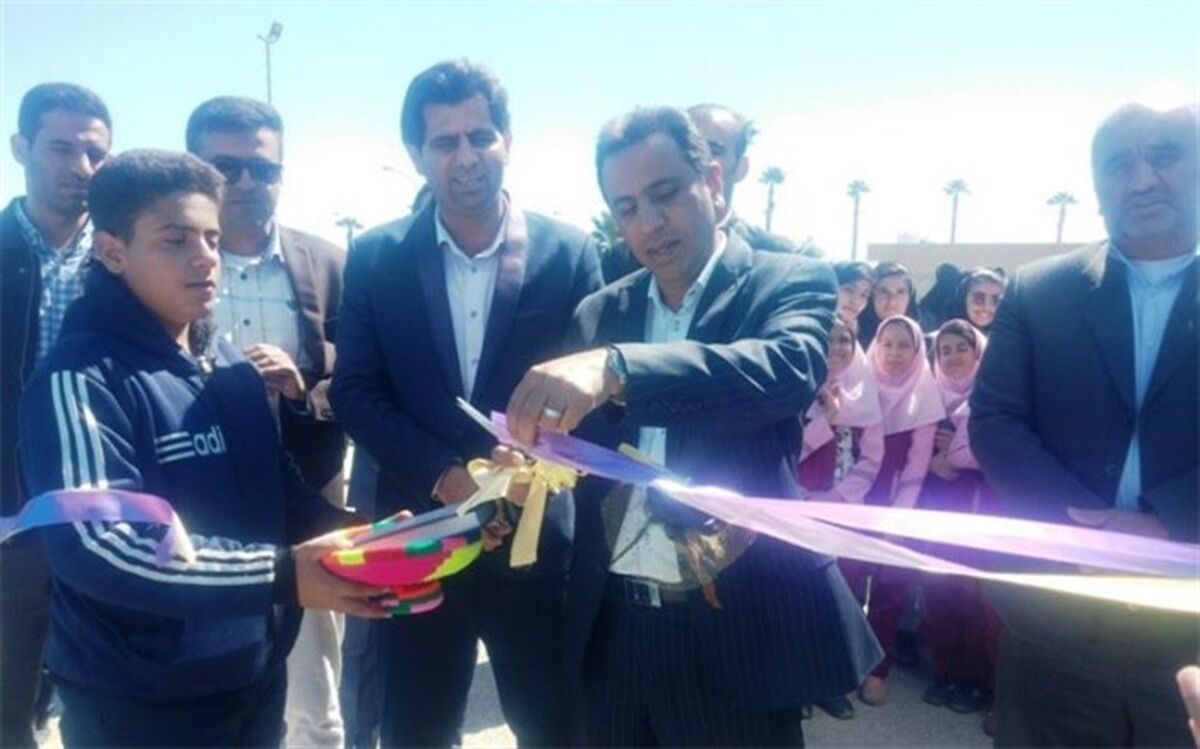 افتتاح بازارچه کار و فناوری دانش آموزان شهرستان جم