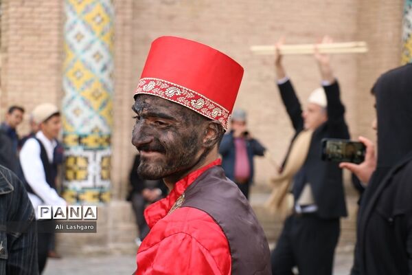 آیین نوروزخوانی همراه با جشنواره پخت سمنو در سمنان