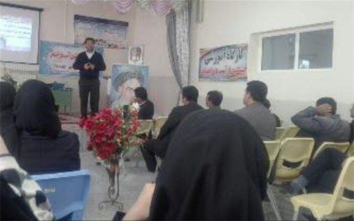کارگاه آموزشی پیشگیری از آسیبهای اجتماعی با موضوع سواد رسانه ای برگزار شد