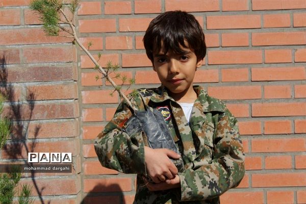 مراسم روز درختکاری با حضور سمن‌های زیست محیطی و اصحاب رسانه