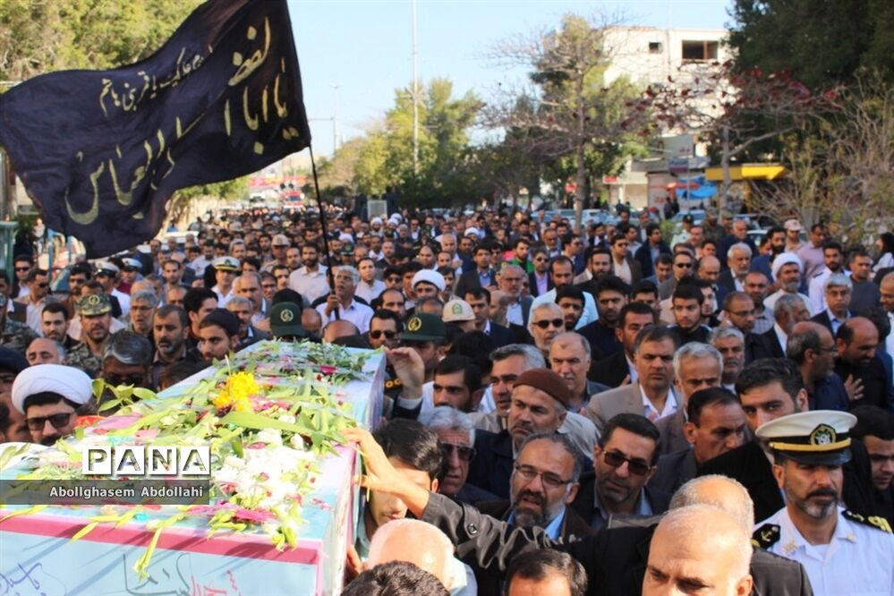 تشییع پیکر سه شهید گمنام در بوشهر-2