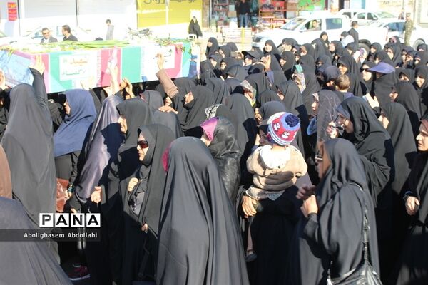 تشییع پیکر سه شهید گمنام در بوشهر-2