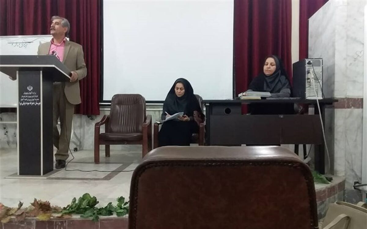 برپایی نشست شعرخوانی و نقد شعر در ناحیه 2 اهواز