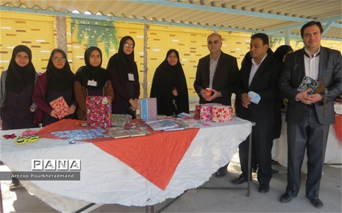 بازارچه قاصدک مهر شما می شویم برگزار شد
