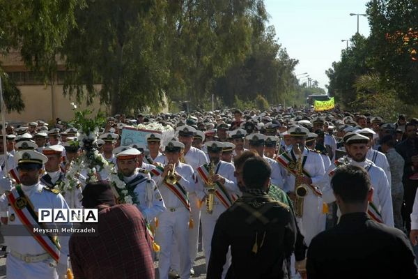 تشییع پیکر پاک  و مطهره شهید گمنام در پایگاه دوم دریایی  بوشهر