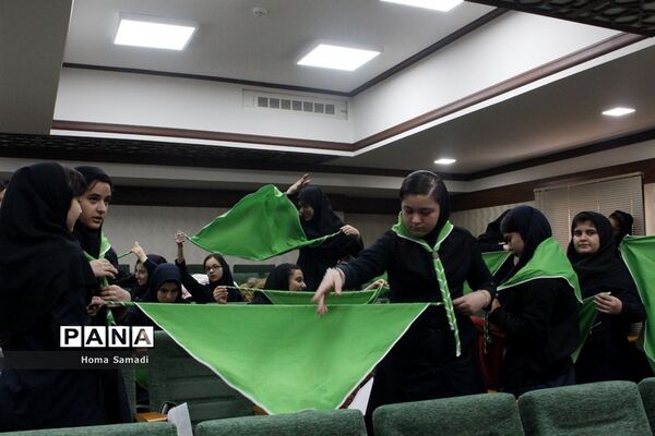 بازدید دانش‌آموزان تبریزی از شعب تامین اجتماعی
