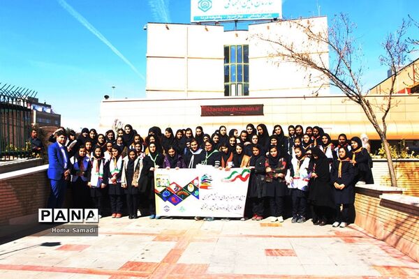 بازدید دانش‌آموزان تبریزی از شعب تامین اجتماعی