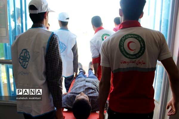 برگزاری مانور چهارشنبه‌سوری در مدارس استان یزد