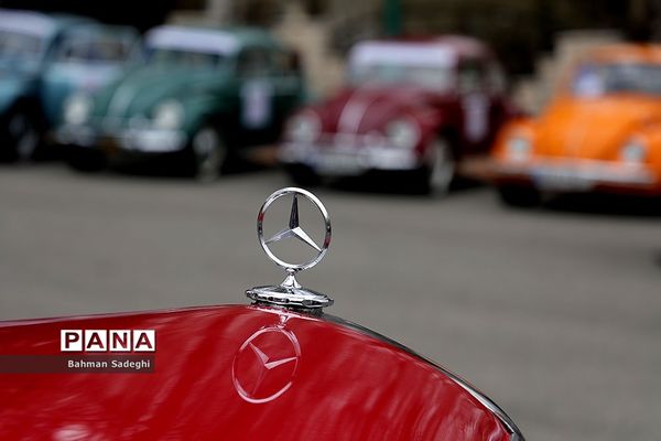 نمایش ماشین‌های تاریخی در کاخ سعد آباد