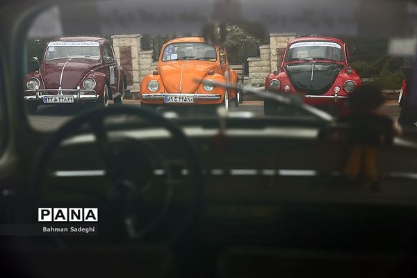 نمایش ماشین‌های تاریخی در کاخ سعد آباد
